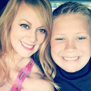 Meet your Posher, April